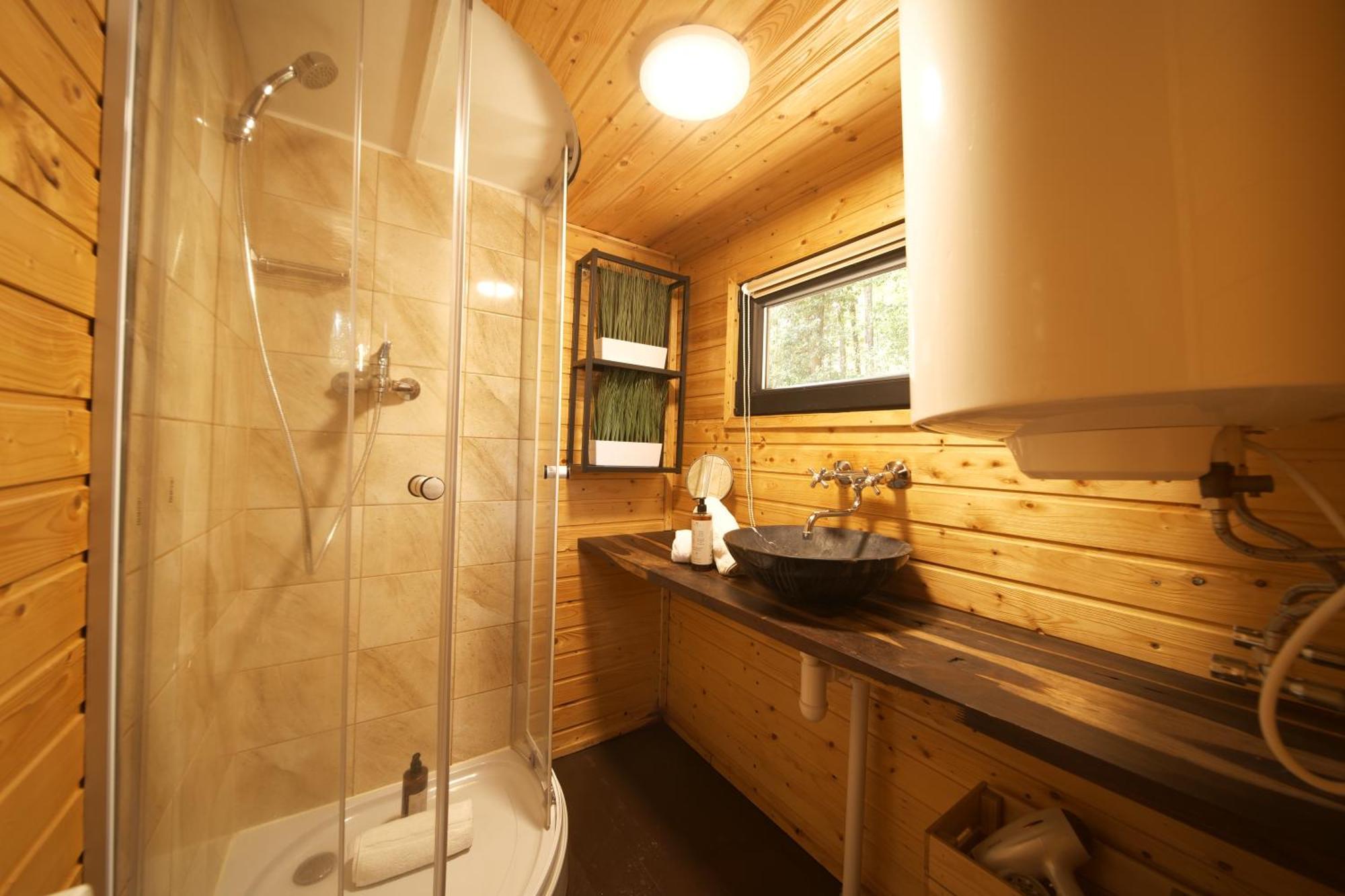 Secret Lake Prag Magic Place Relaxation& Wellness Rehenice Exterior foto