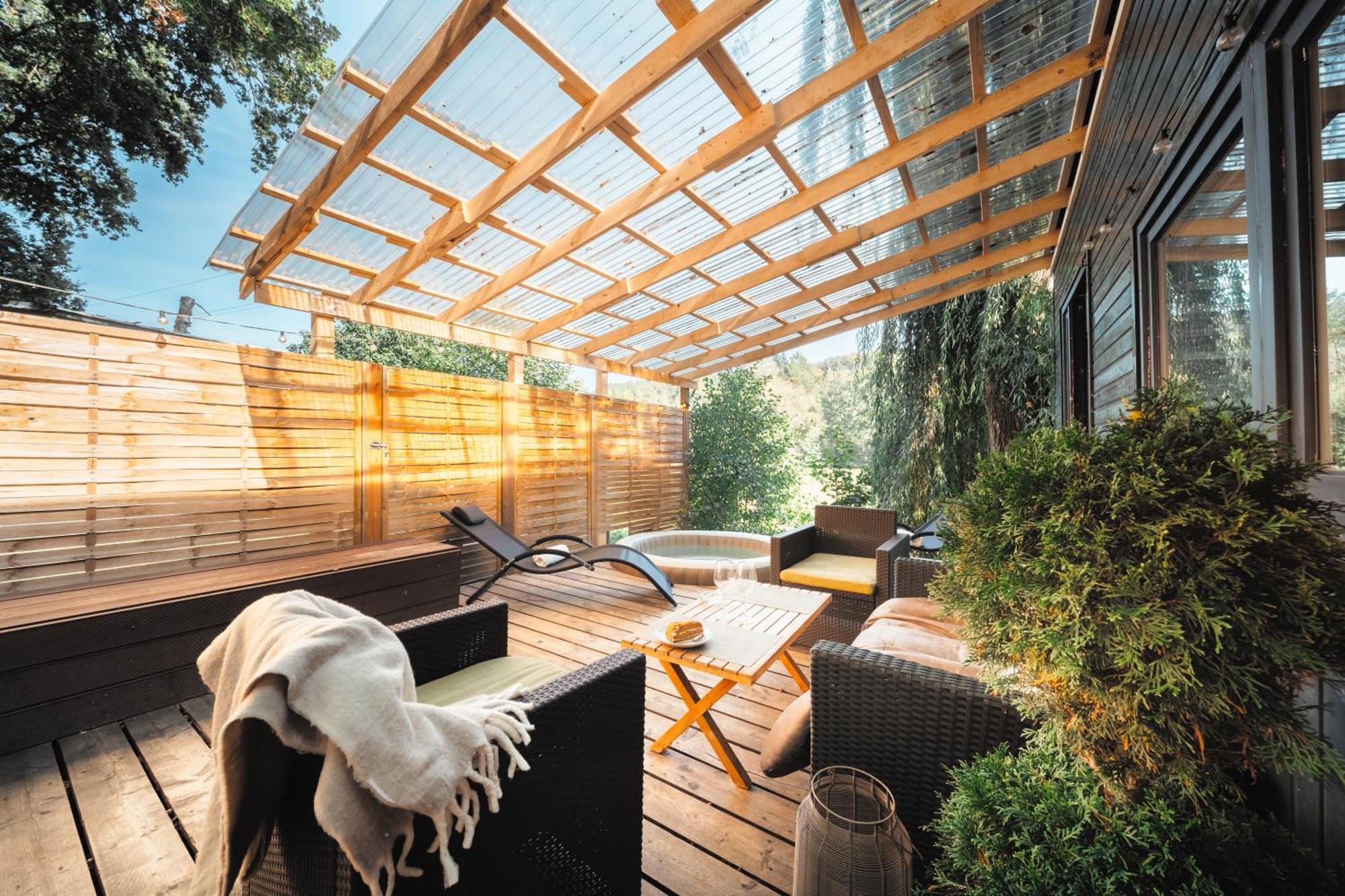 Secret Lake Prag Magic Place Relaxation& Wellness Rehenice Exterior foto